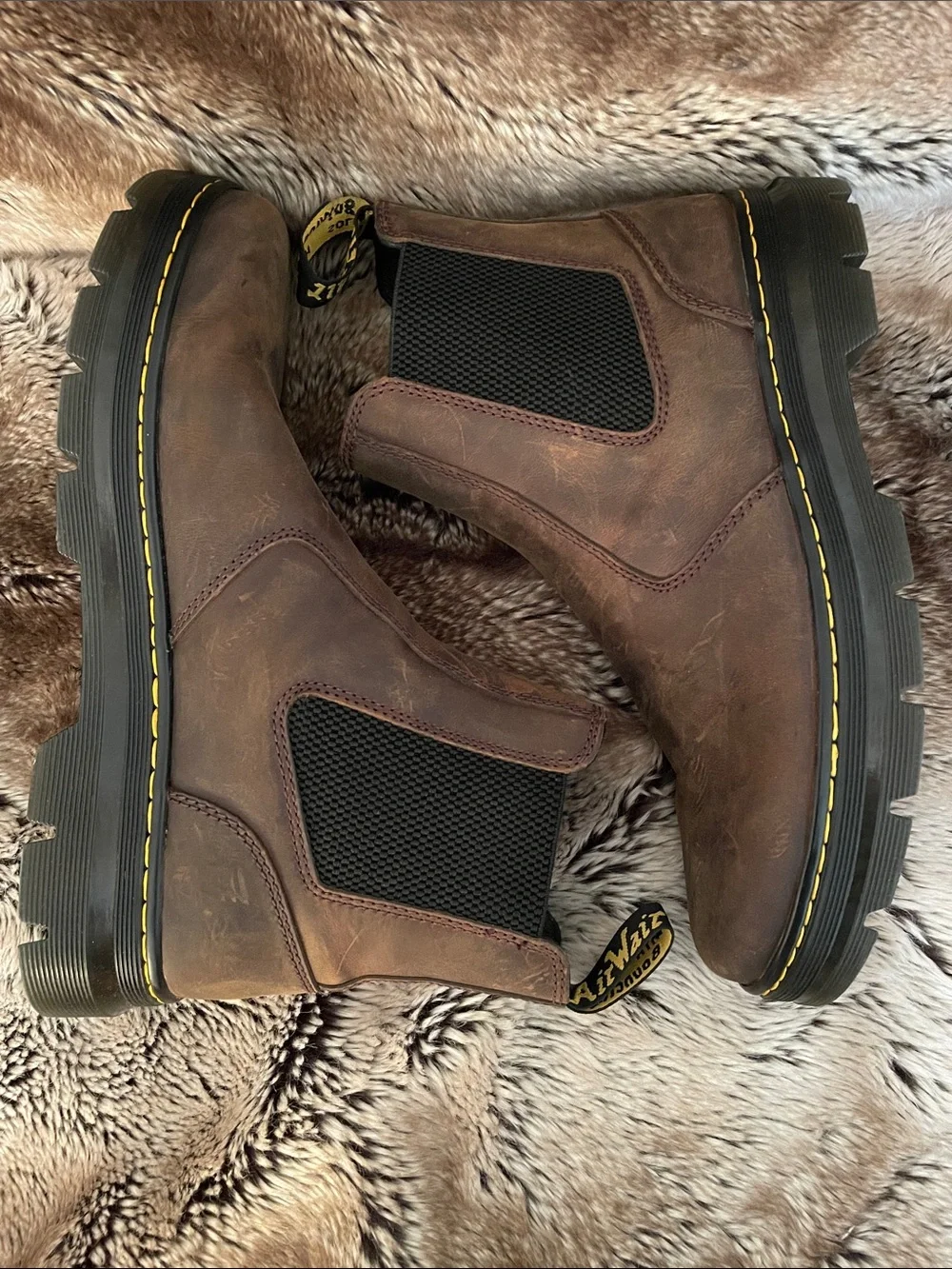 Dr. Martens Embury Chelsea boots Crazy Horse size 11